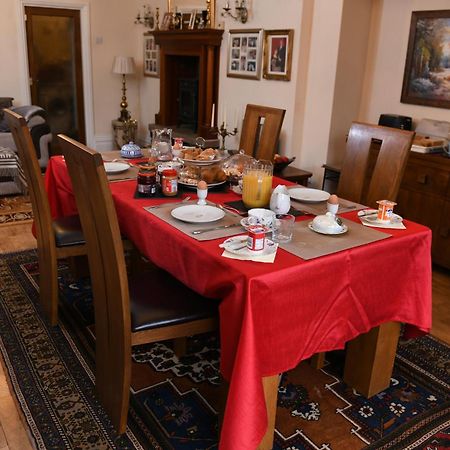 Luxury Suite In Quiet Countryside Location Swansea Bagian luar foto
